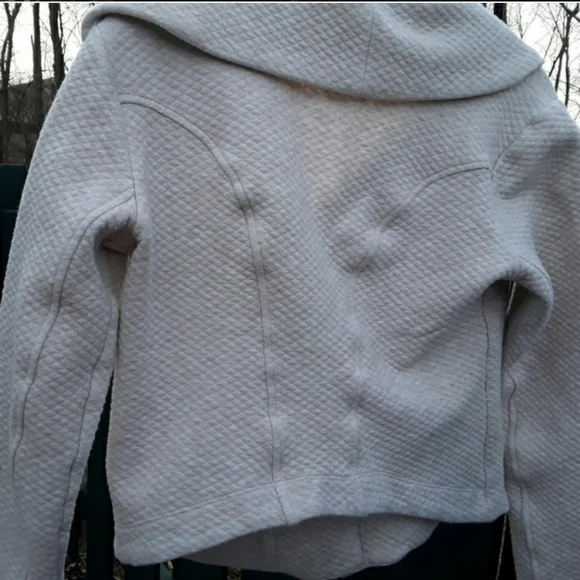 Cabi Ryder Asymmetrical Zip Quilted Moto Jacket - Picture 7 of 13